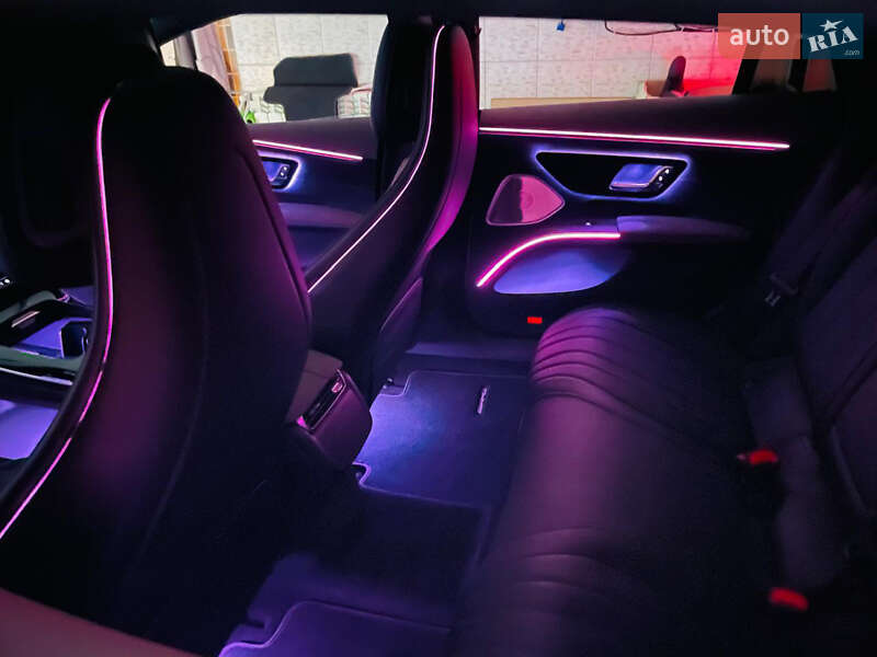 Седан Mercedes-Benz EQS 2022 в Києві