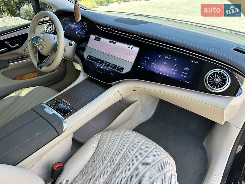 Седан Mercedes-Benz EQS 2022 в Луцке