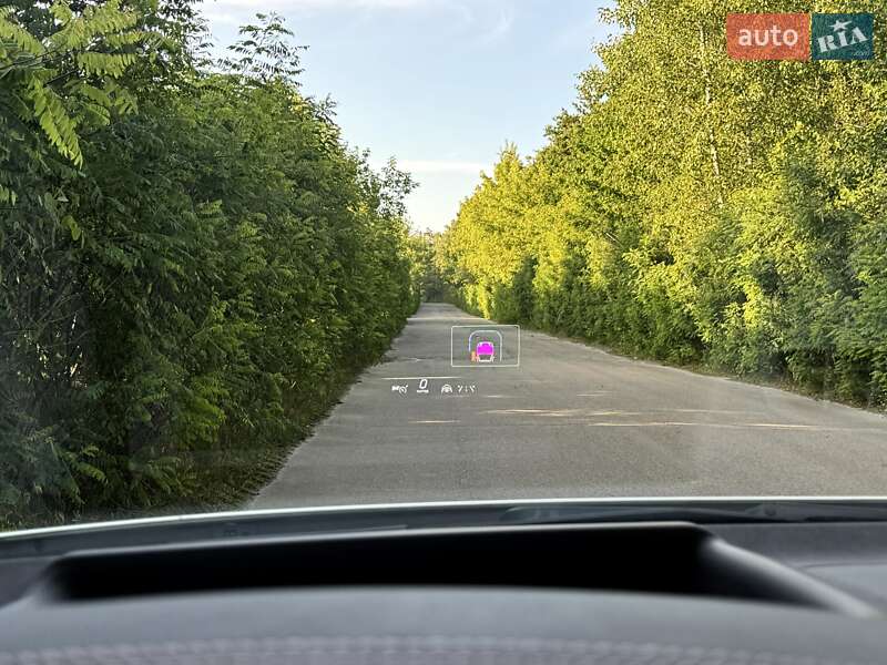 Седан Mercedes-Benz EQS 2023 в Киеве