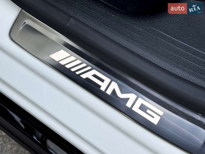 Седан Mercedes-Benz EQS 2023 в Киеве