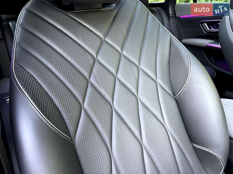 Седан Mercedes-Benz EQS 2023 в Киеве