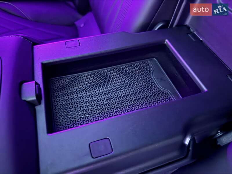 Седан Mercedes-Benz EQS 2023 в Киеве