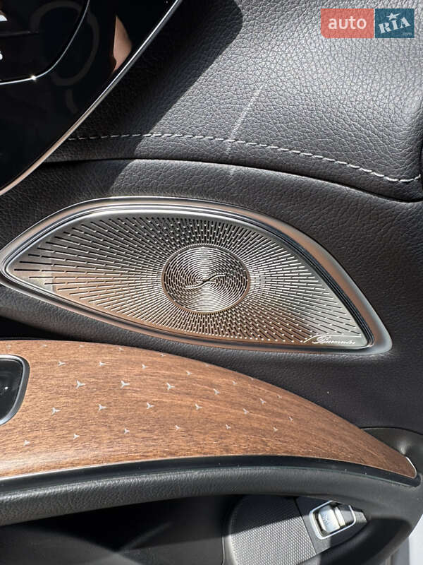 Седан Mercedes-Benz EQS 2023 в Ровно