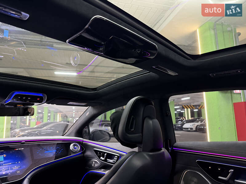 Седан Mercedes-Benz EQS 2022 в Киеве