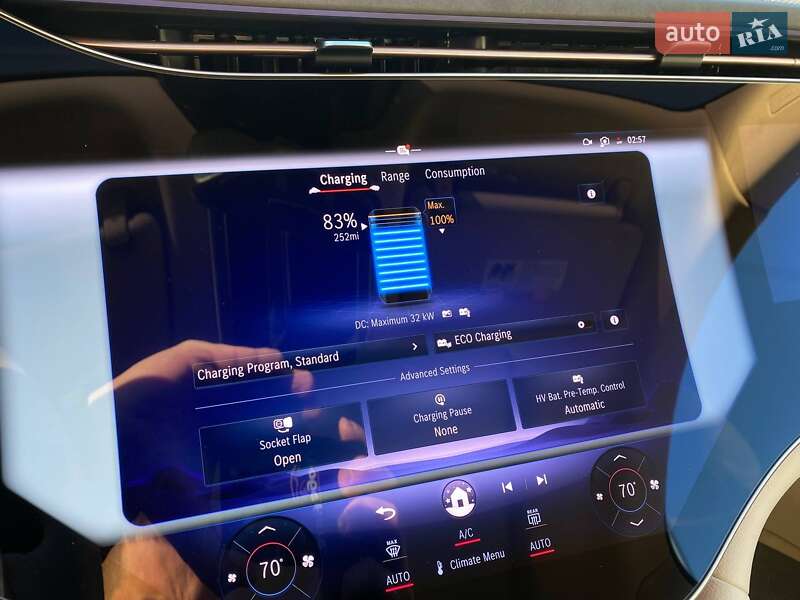 Седан Mercedes-Benz EQS 2022 в Львові