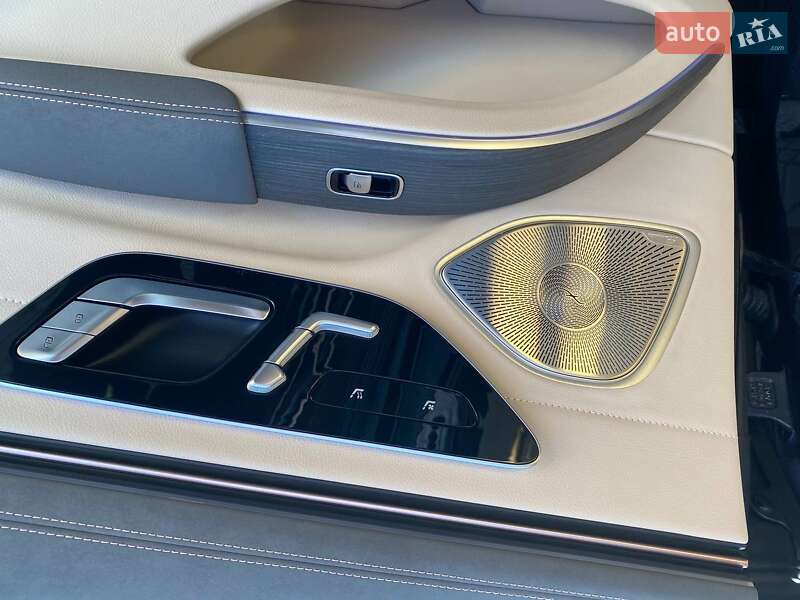 Седан Mercedes-Benz EQS 2022 в Львові