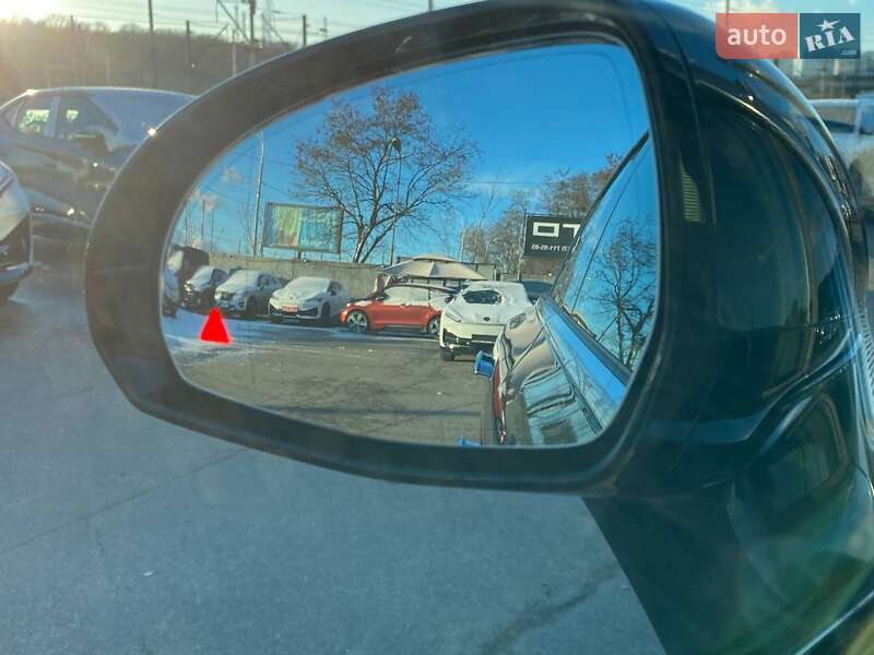 Седан Mercedes-Benz EQS 2022 в Киеве