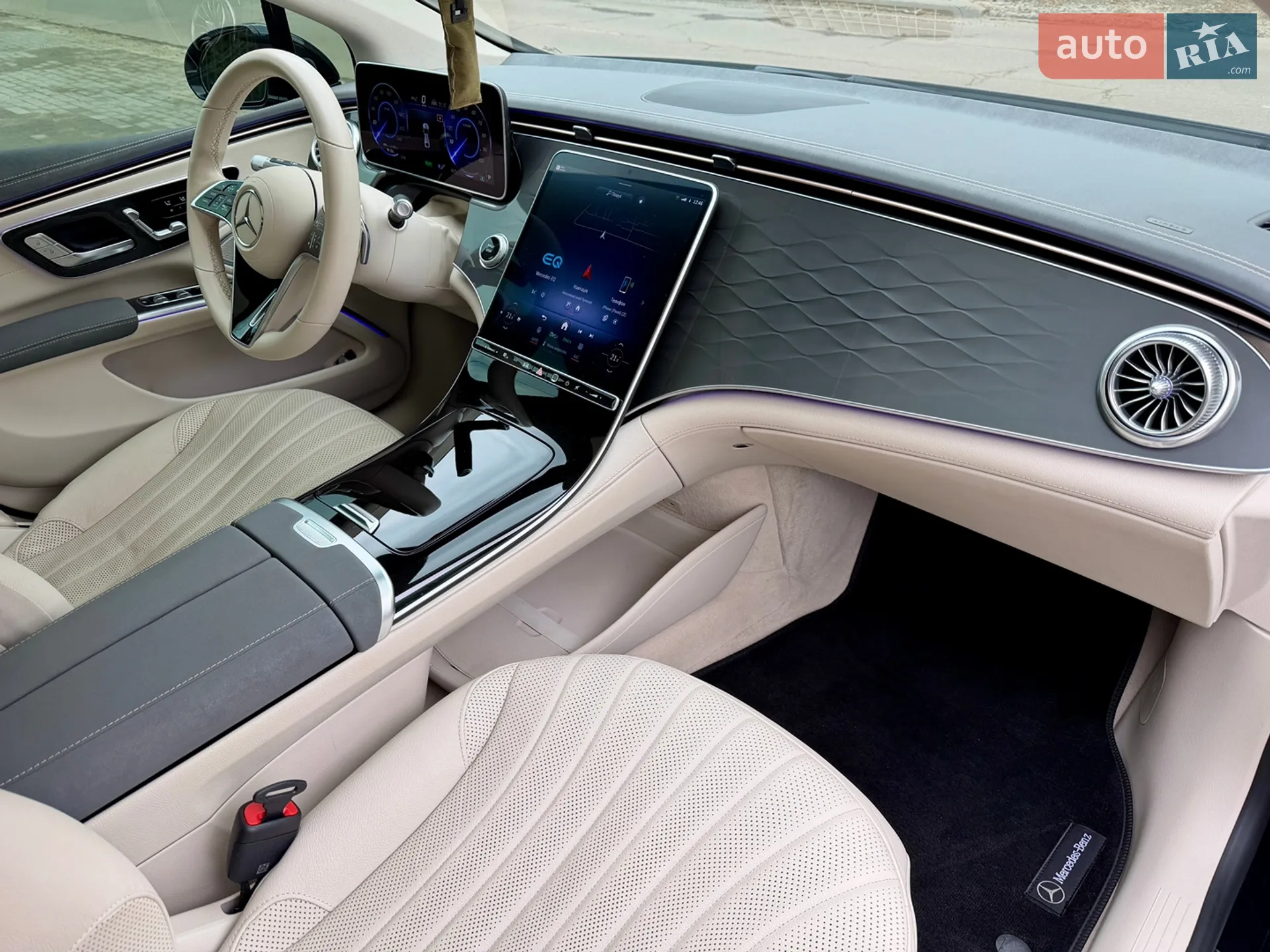 2022 Mercedes-Benz EQS - мініатюра 12