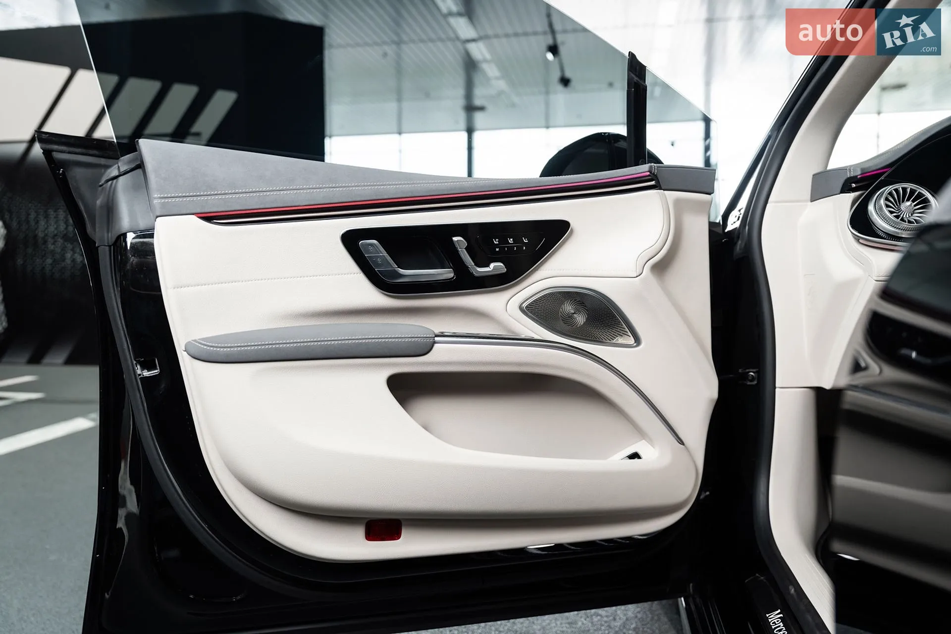 2022 Mercedes-Benz EQS - мініатюра 8