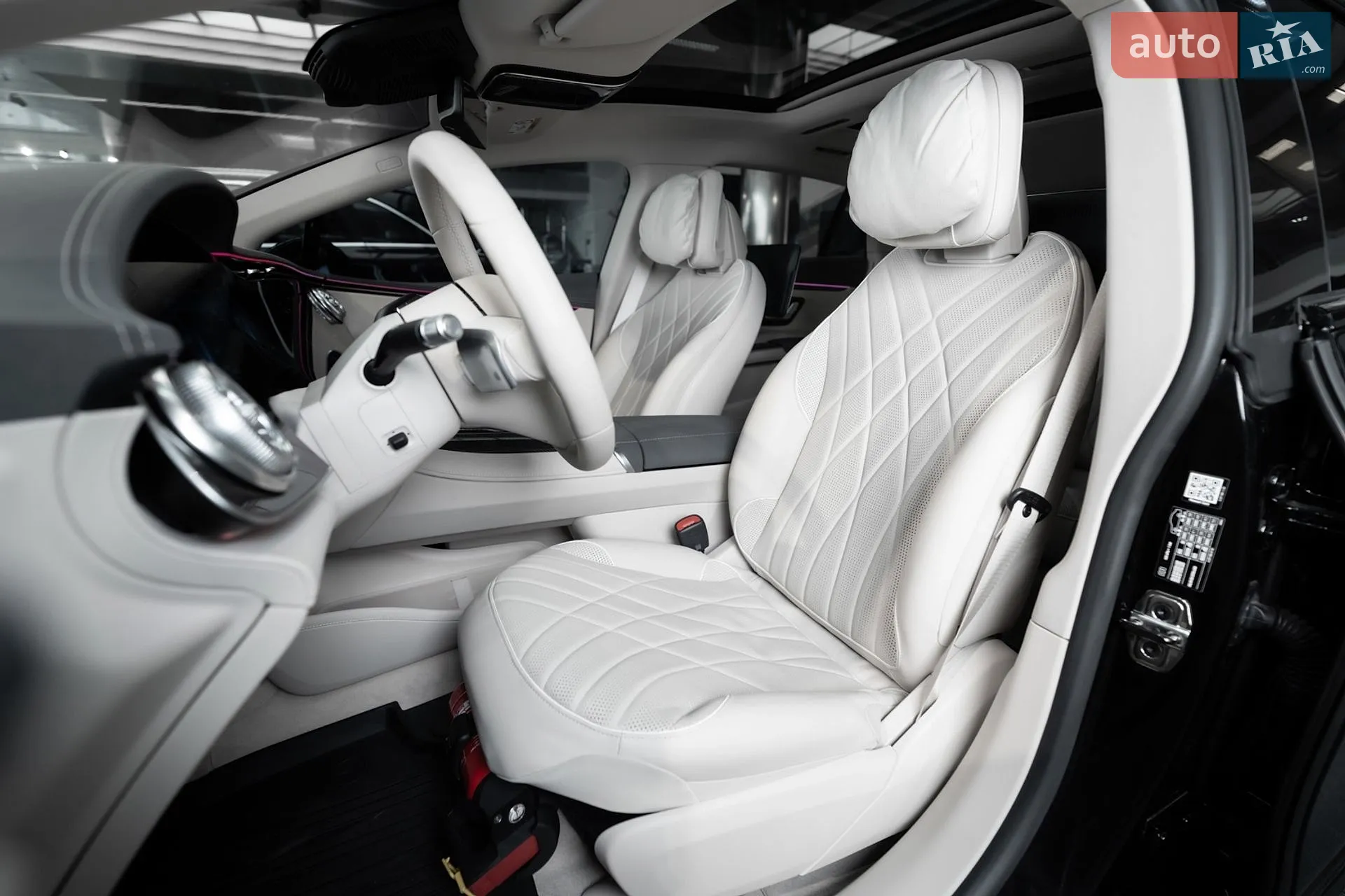 2022 Mercedes-Benz EQS - мініатюра 11