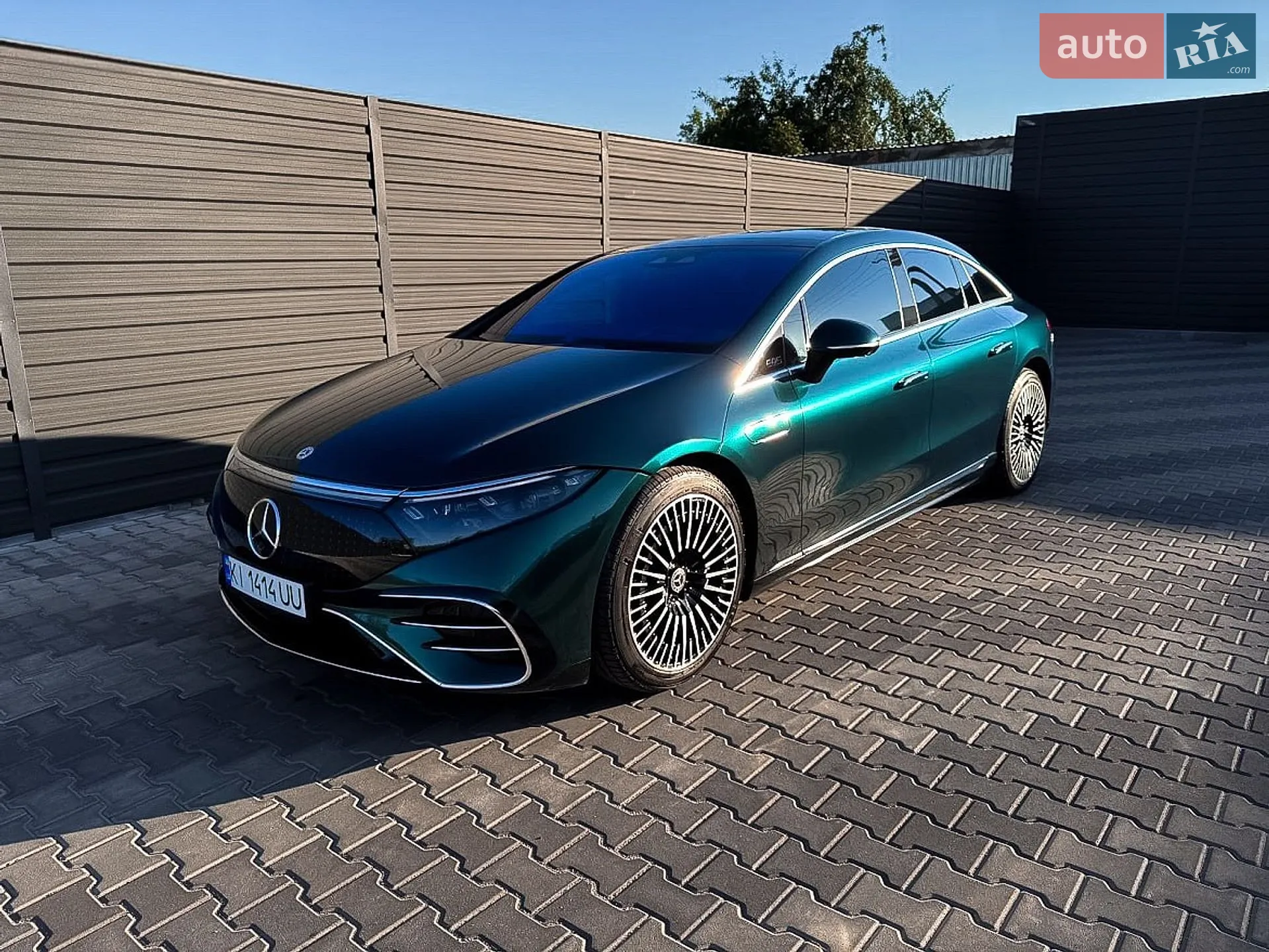 2022 Mercedes-Benz EQS - фото 1