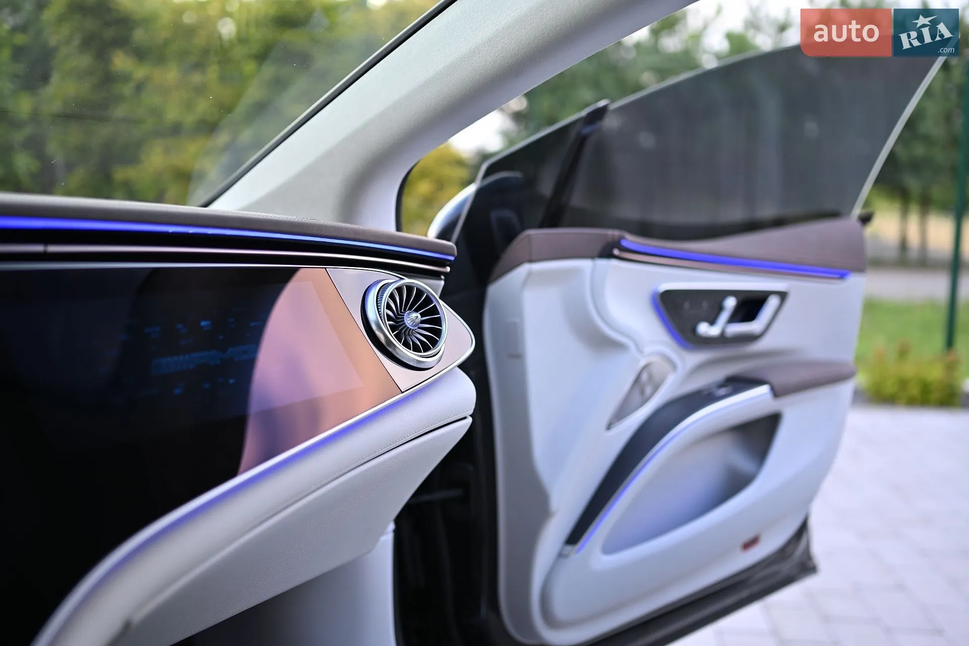 2021 Mercedes-Benz EQS - мініатюра 6