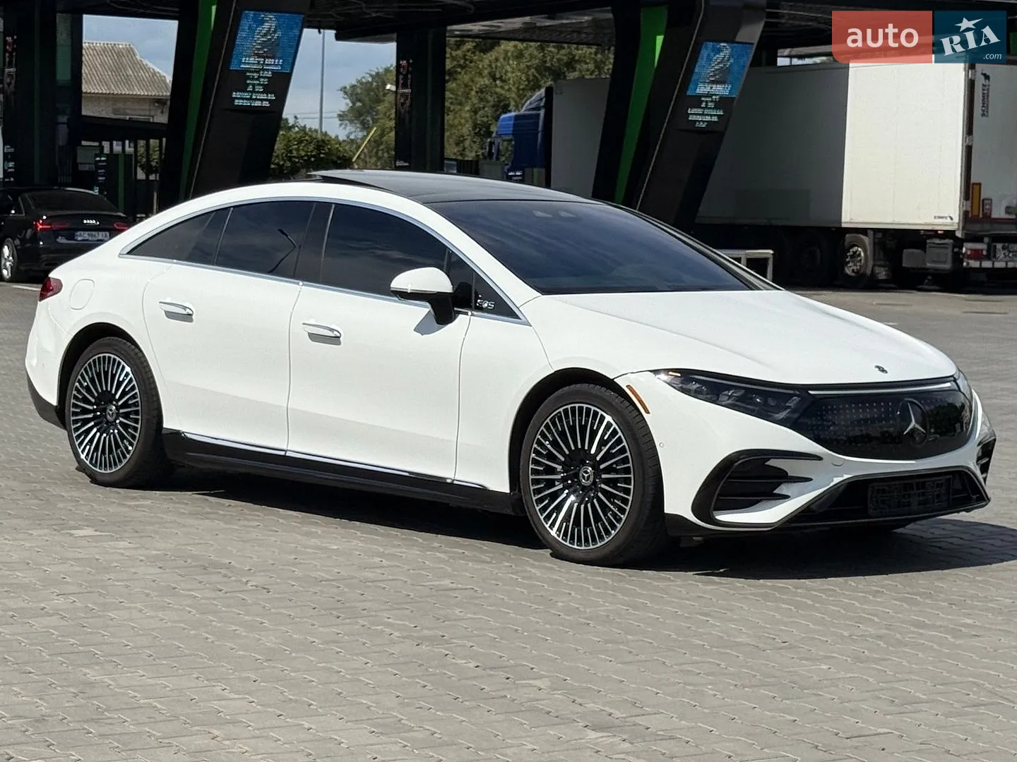 2022 Mercedes-Benz EQS - мініатюра 14