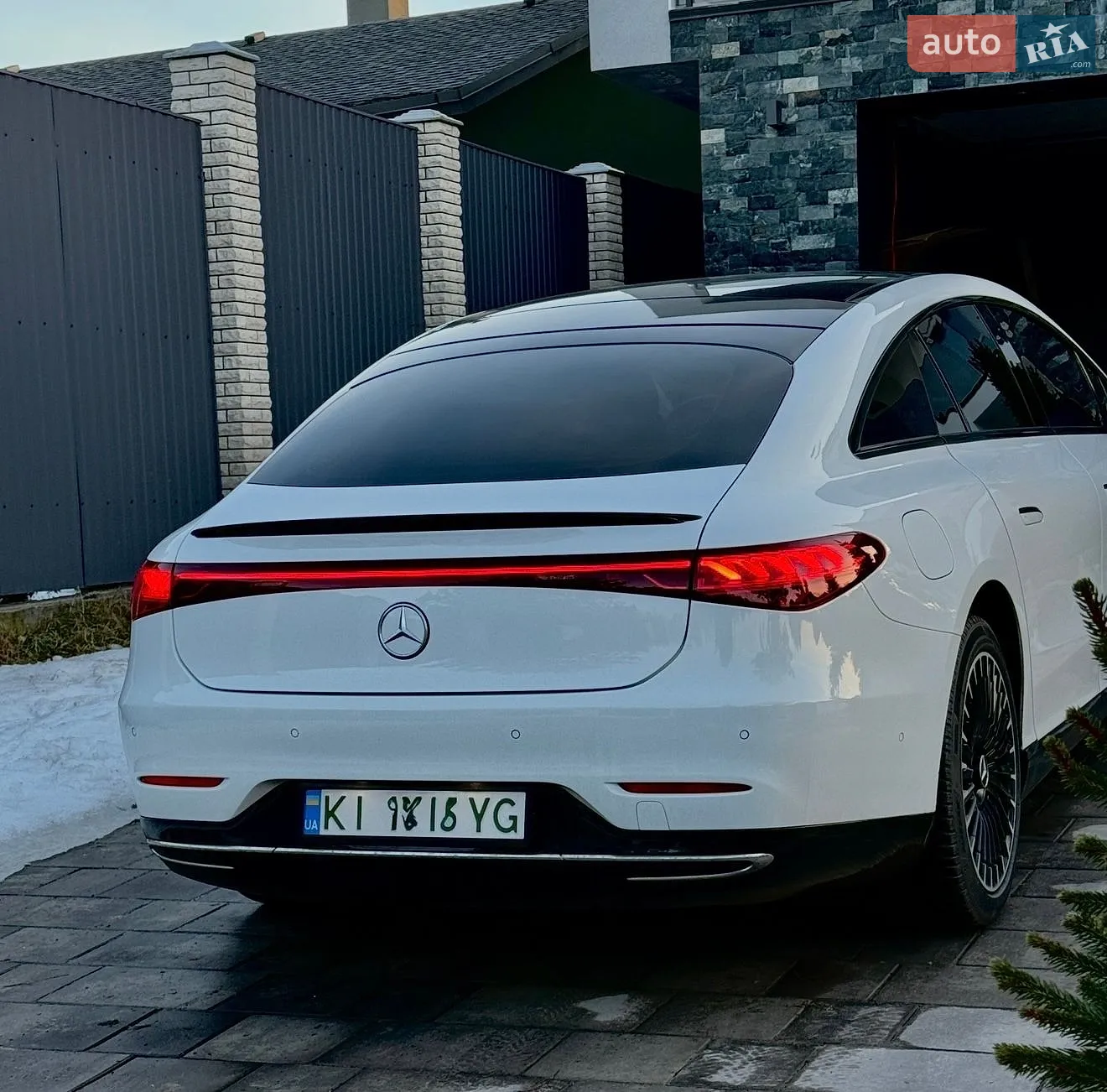 2022 Mercedes-Benz EQS - мініатюра 3