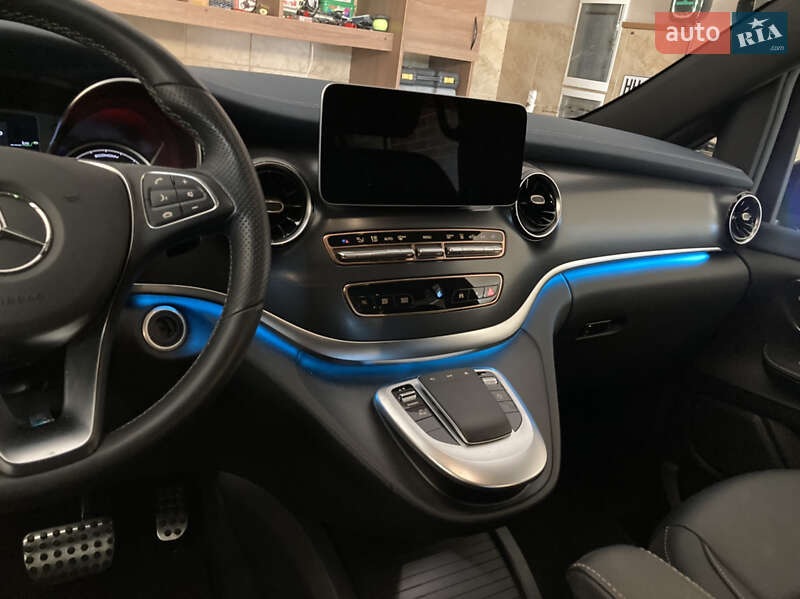 Минивэн Mercedes-Benz EQV 2020 в Киеве