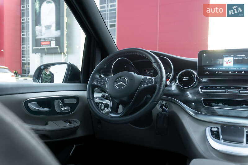 Мінівен Mercedes-Benz EQV 2021 в Києві