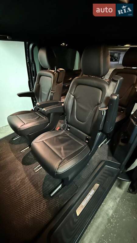 Минивэн Mercedes-Benz EQV 2020 в Киеве