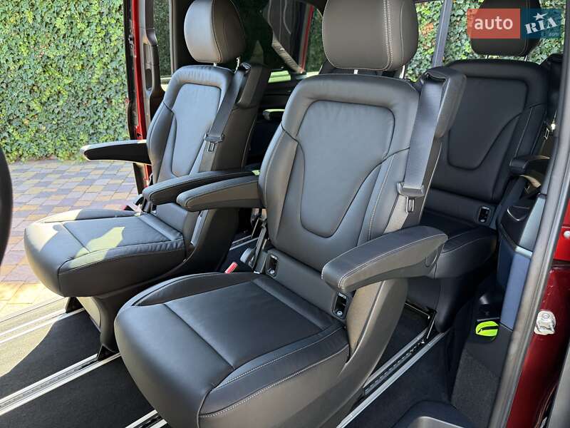 Минивэн Mercedes-Benz EQV 2024 в Ровно