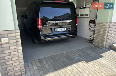 Мінівен Mercedes-Benz EQV 2021 в 