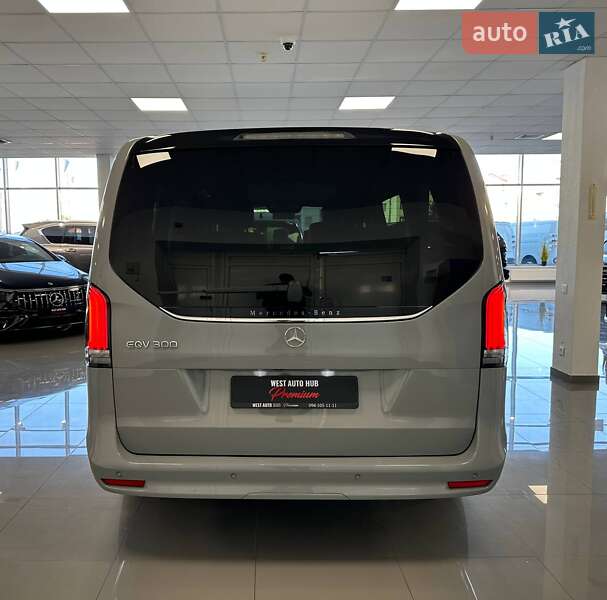 Минивэн Mercedes-Benz EQV 2025 в Киеве