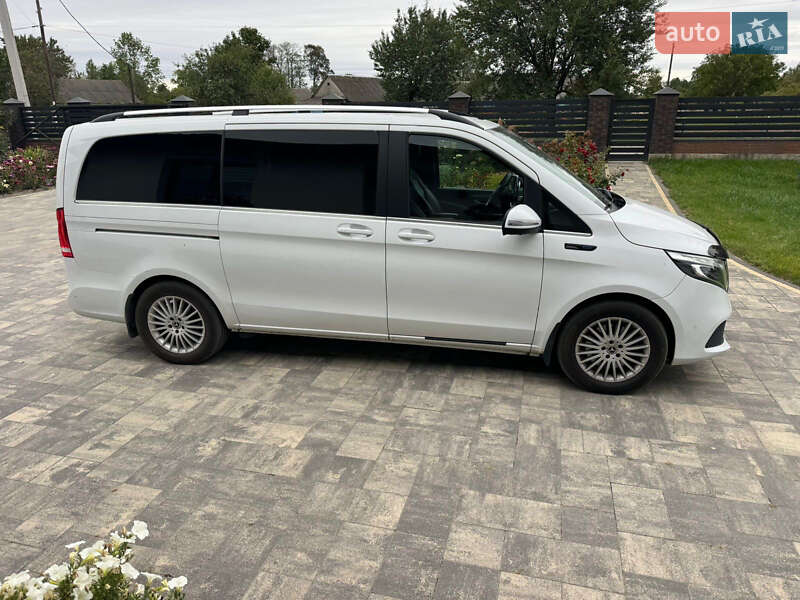 Минивэн Mercedes-Benz EQV 2021 в Тячеве