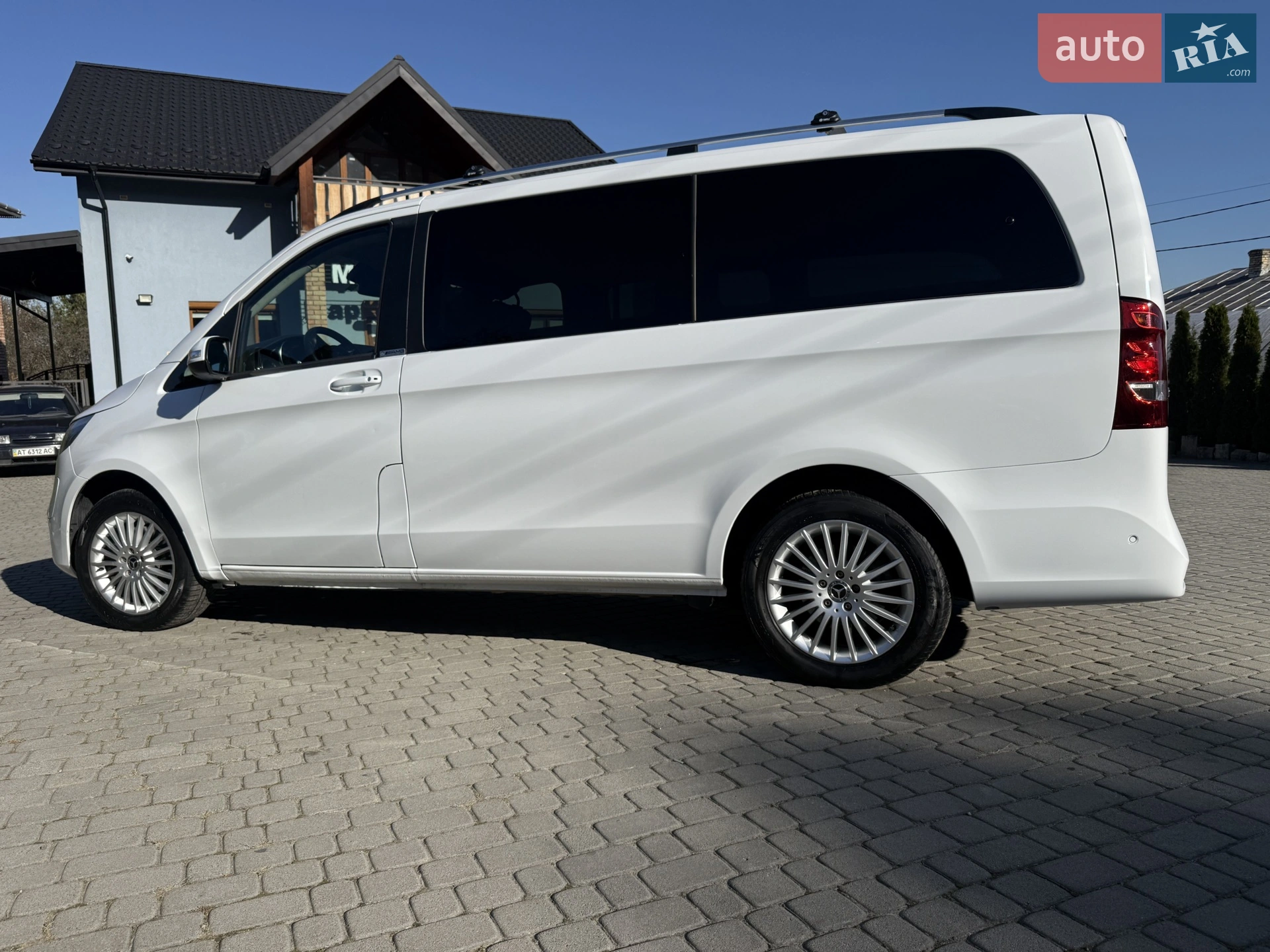 2023 Mercedes-Benz EQV - мініатюра 2