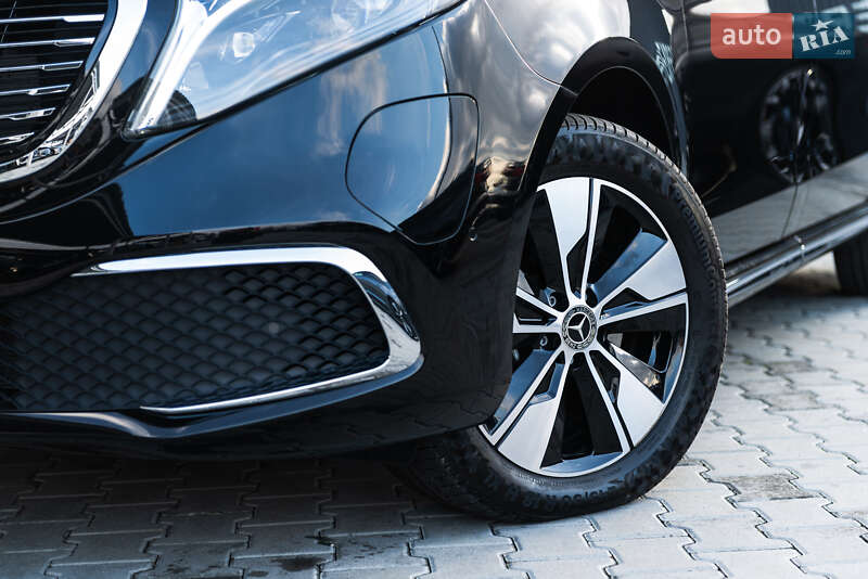 Минивэн Mercedes-Benz EQV 2023 в Мукачево