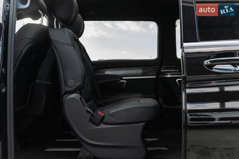 Минивэн Mercedes-Benz EQV 2023 в Мукачево