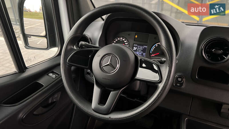 Грузовой фургон Mercedes-Benz eSprinter 2022 в Львове