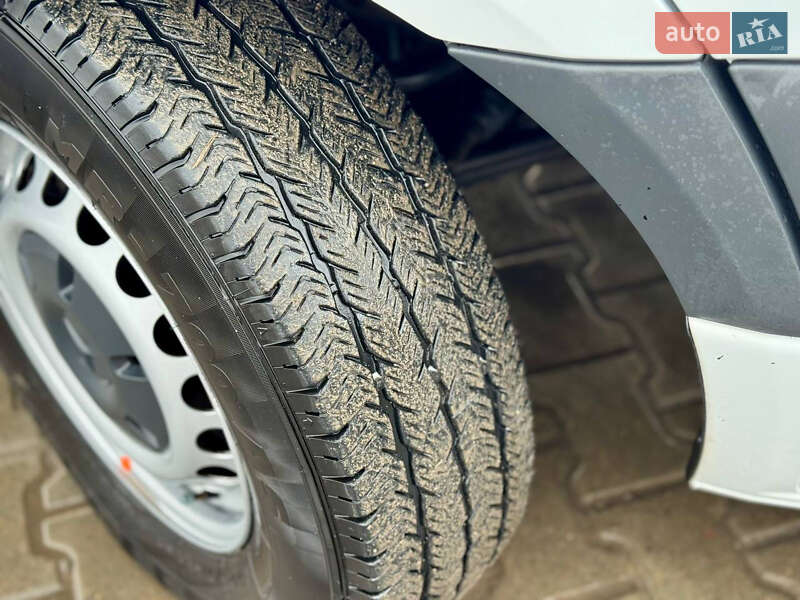 Грузовой фургон Mercedes-Benz eSprinter 2023 в Дрогобыче