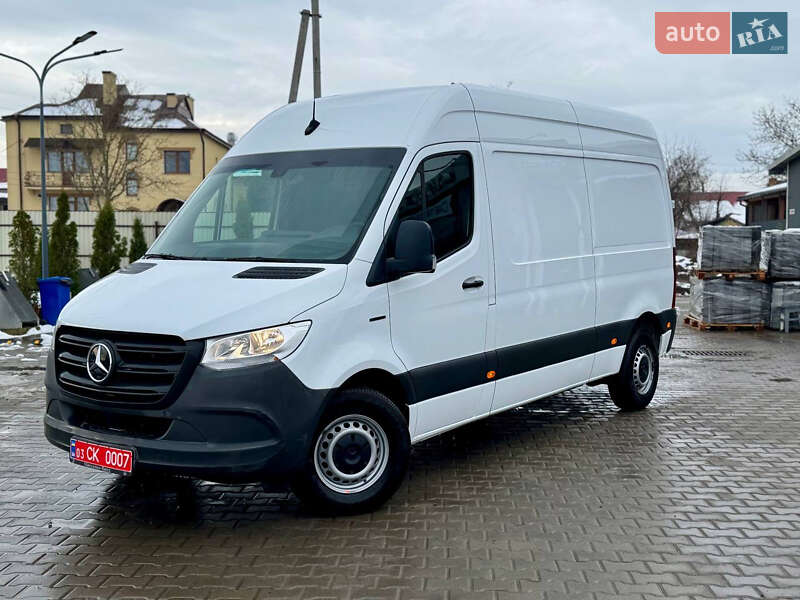 Грузовой фургон Mercedes-Benz eSprinter 2023 в Дрогобыче
