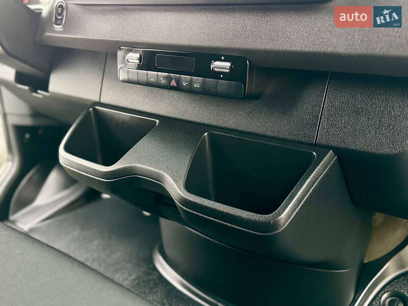 Грузовой фургон Mercedes-Benz eSprinter 2023 в Дрогобыче