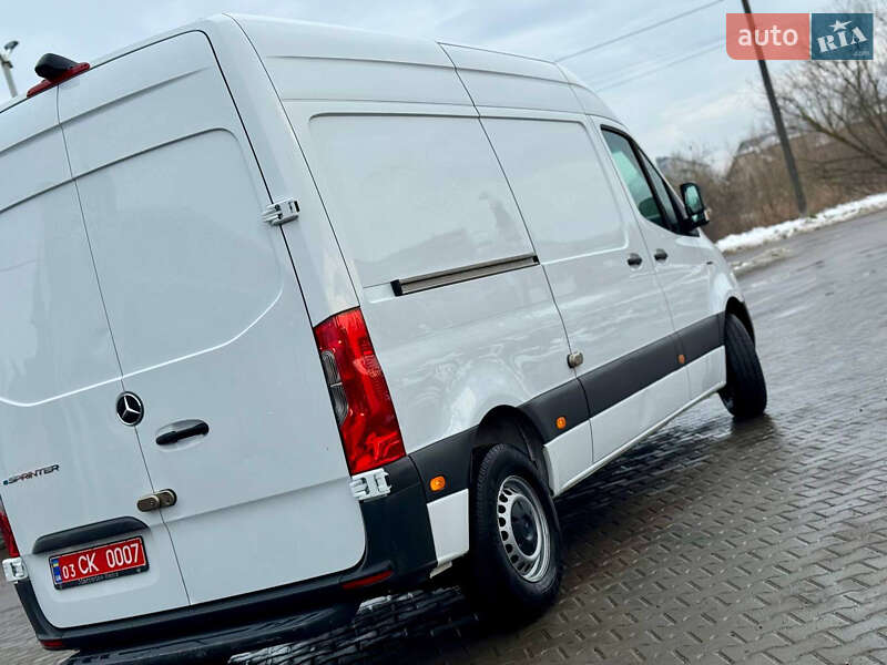 Грузовой фургон Mercedes-Benz eSprinter 2023 в Дрогобыче