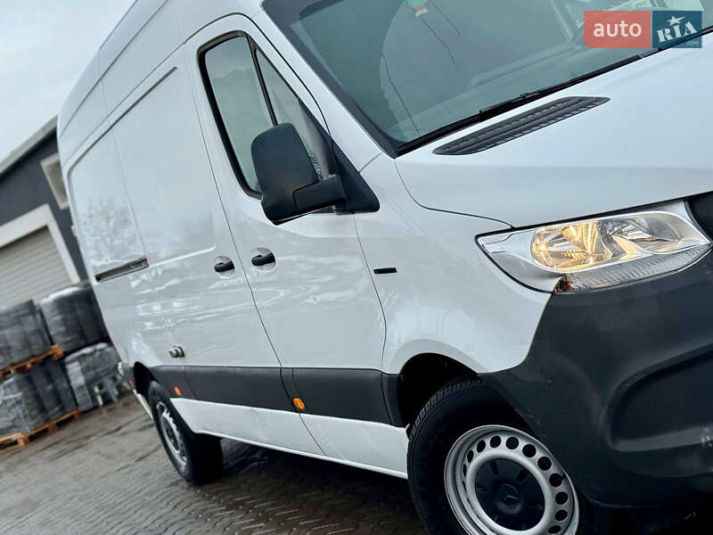 Грузовой фургон Mercedes-Benz eSprinter 2023 в Дрогобыче