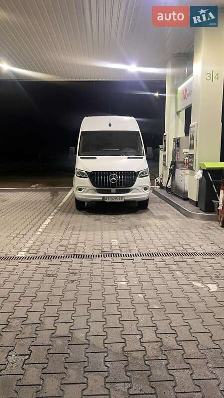 Микроавтобус Mercedes-Benz eSprinter 2020 в Тячеве