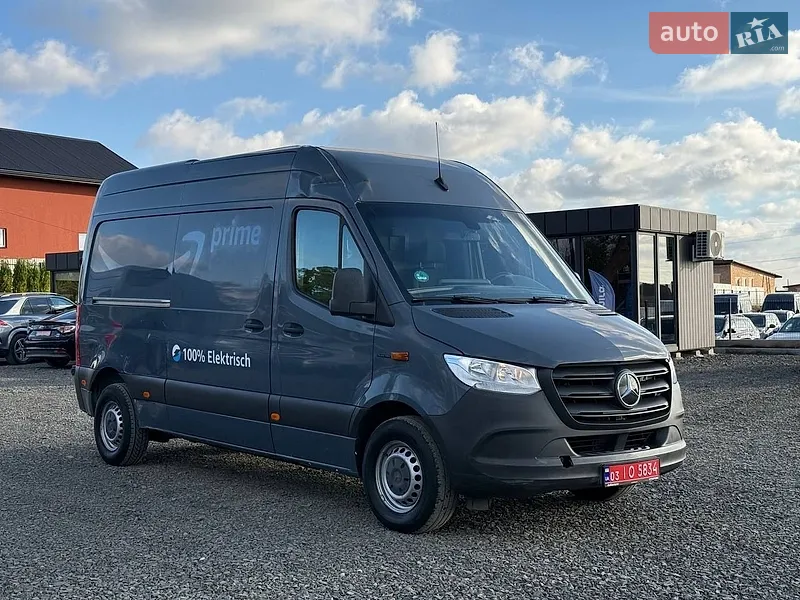 Mercedes-Benz eSprinter 2021
