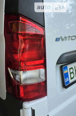 Грузовой фургон Mercedes-Benz eVito 2019 в  фото 13 Грузовой фургон Mercedes-Benz eVito 2019 в