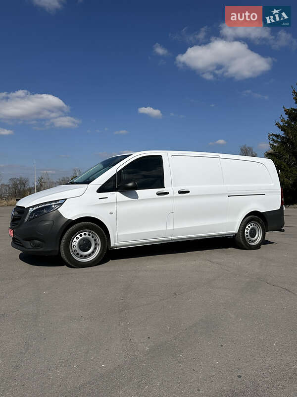 Вантажний фургон Mercedes-Benz eVito 2023 в Рівному