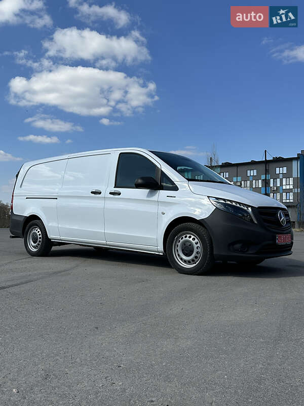 Вантажний фургон Mercedes-Benz eVito 2023 в Рівному