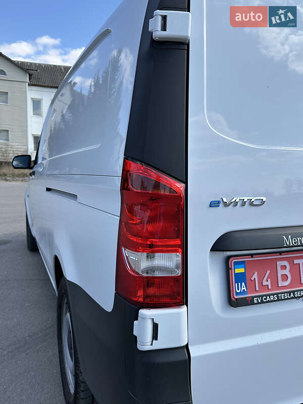 Вантажний фургон Mercedes-Benz eVito 2023 в Рівному