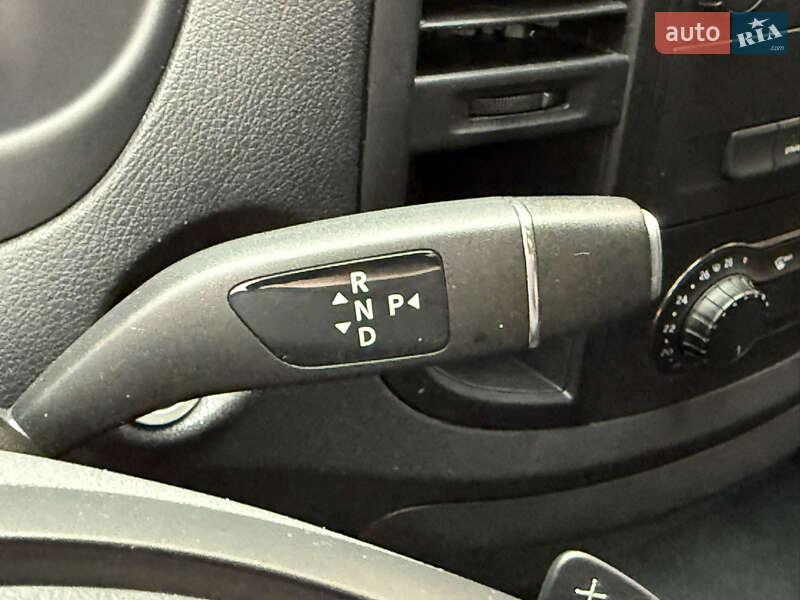 Минивэн Mercedes-Benz eVito 2021 в Тячеве