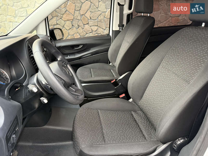 Минивэн Mercedes-Benz eVito 2021 в Тячеве