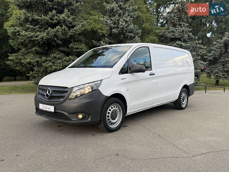 Mercedes-Benz eVito 2022