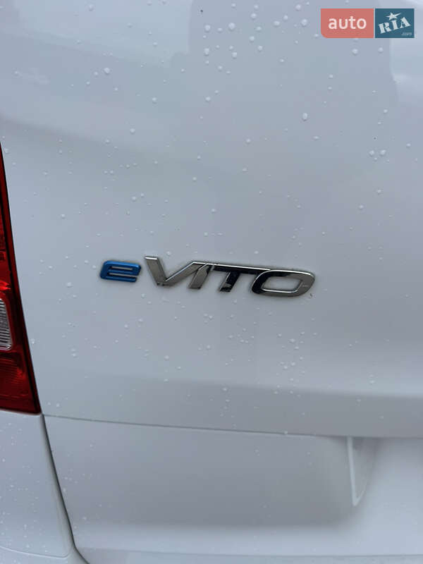 Вантажний фургон Mercedes-Benz eVito 2023 в Рівному