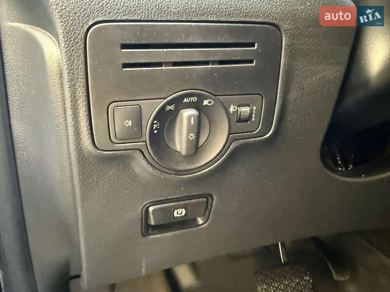 Минивэн Mercedes-Benz eVito 2021 в Тячеве