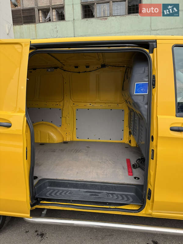 Грузовой фургон Mercedes-Benz eVito 2020 в Киеве фото 30 Грузовой фургон Mercedes-Benz eVito 2020 в Киеве