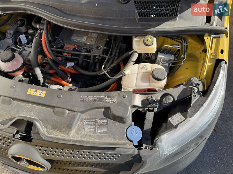 Вантажний фургон Mercedes-Benz eVito 2020 в Києві фото 20 Вантажний фургон Mercedes-Benz eVito 2020 в Києві