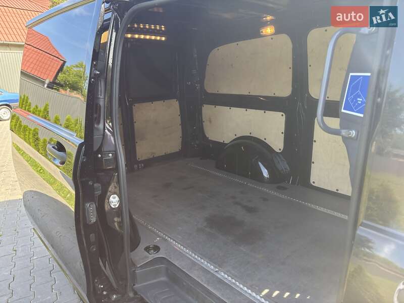 Грузовой фургон Mercedes-Benz eVito 2019 в Черновцах