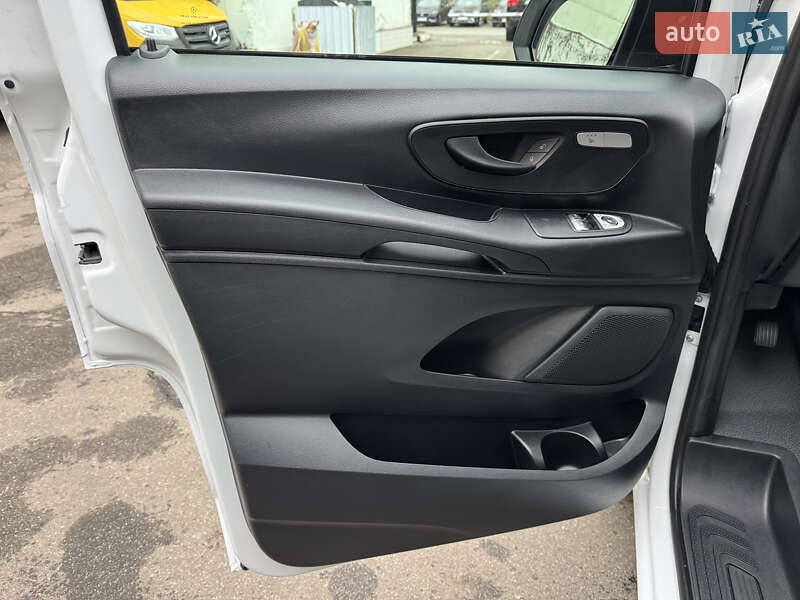 Вантажний фургон Mercedes-Benz eVito 2024 в Києві