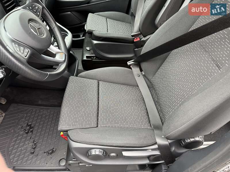 Минивэн Mercedes-Benz eVito 2022 в Шацке